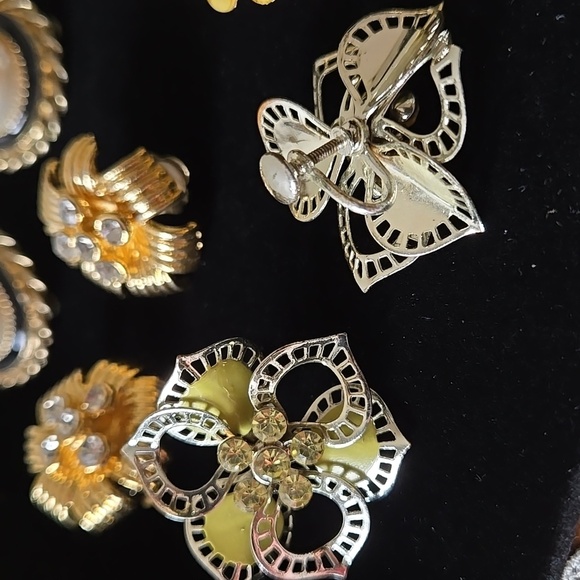 Elegant Gold and Black Clip On Women's Earrings Set Of 8 - Picture 17 of 17